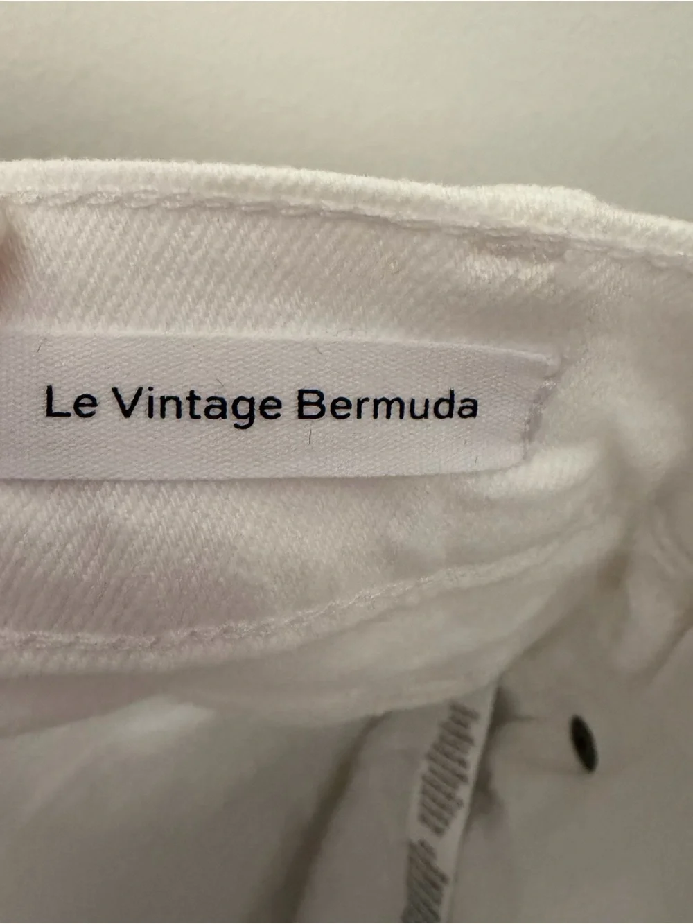 FRAME Le Vintage Bermuda Jean Shorts White